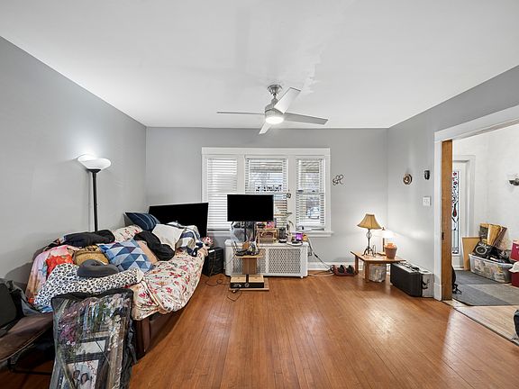 5th image of 4022 W Eddy St