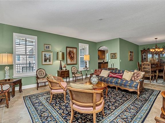 5th image of 909 Lotus Vista Dr APT 201