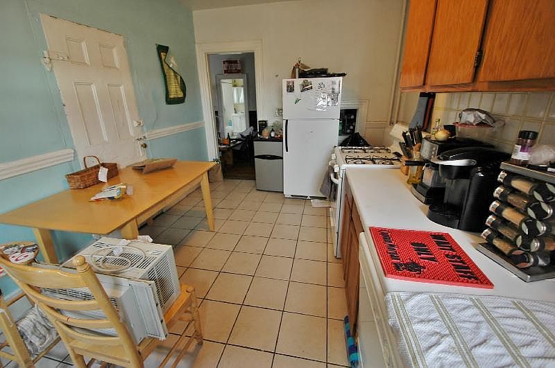 1st image of 118 Hemenway St APT 3