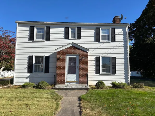 41 Reed St, Agawam, MA 01001