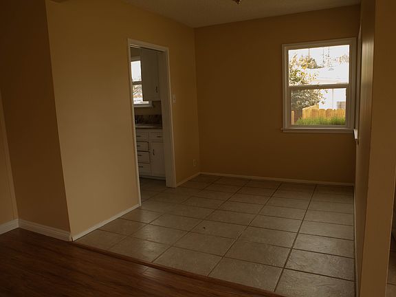 3rd image of 1240 E Verness St