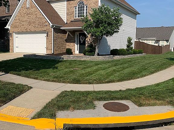 3rd image of 4115 Katherine Pl