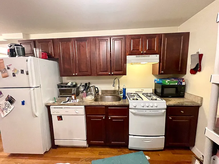 84 Fenway #B1 — Photo 8