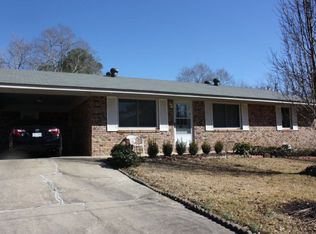 4611 Adams Dr, Laurel, MS 39440