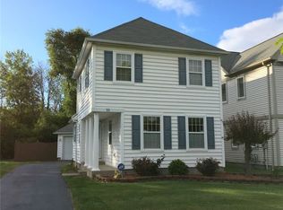 55 Schilling Ln, Rochester, NY 14618