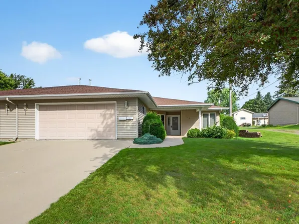 135 6th St SW, Chatfield, MN 55923