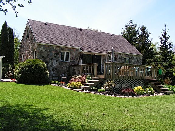 Back, 16'x20' wood deck