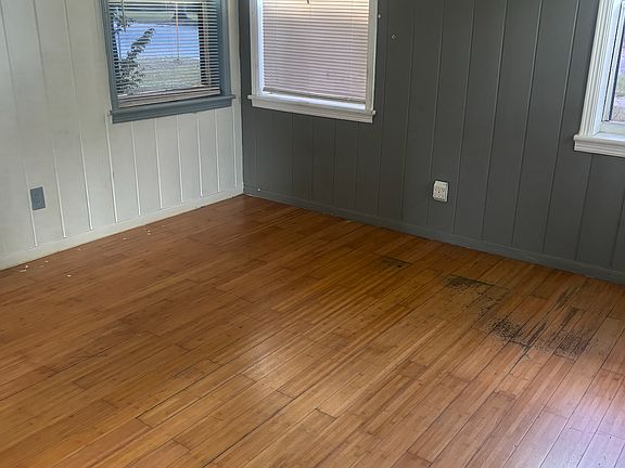 4th image of 1745 Cleveland St