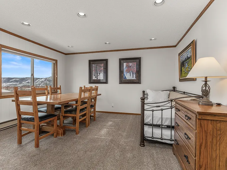Dining Area | Truddle Bed