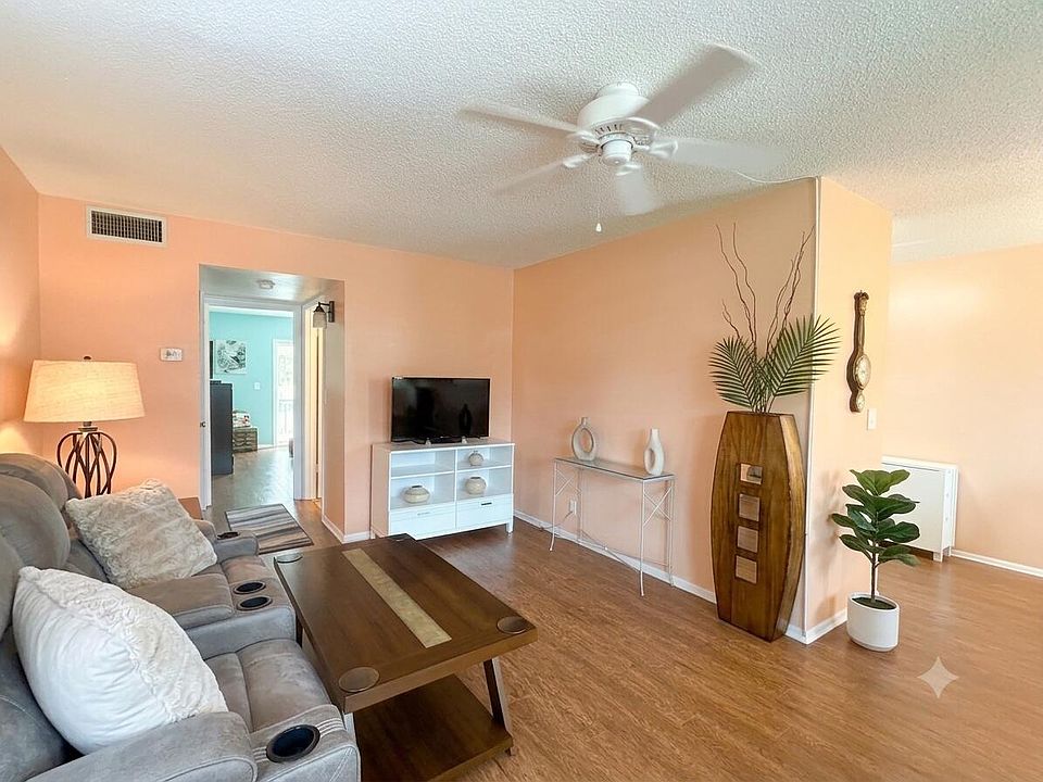 1st image of 28 PINE ARBOR #105