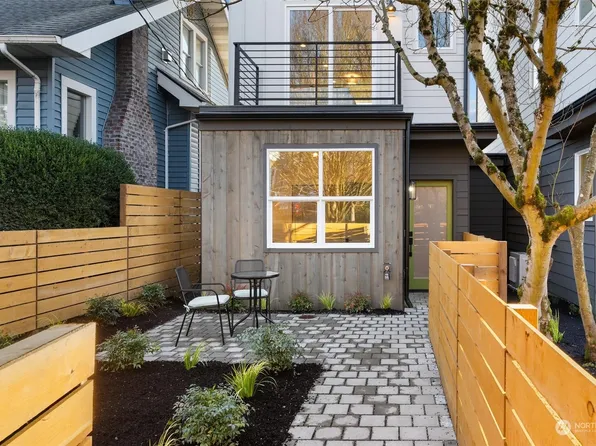 2705 B NE 54th Avenue, Seattle, WA 98105