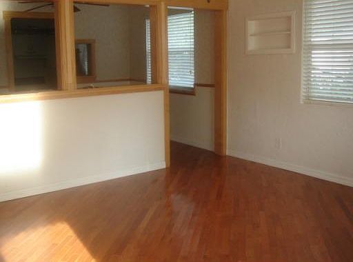 5th image of 5013 Taylor St N