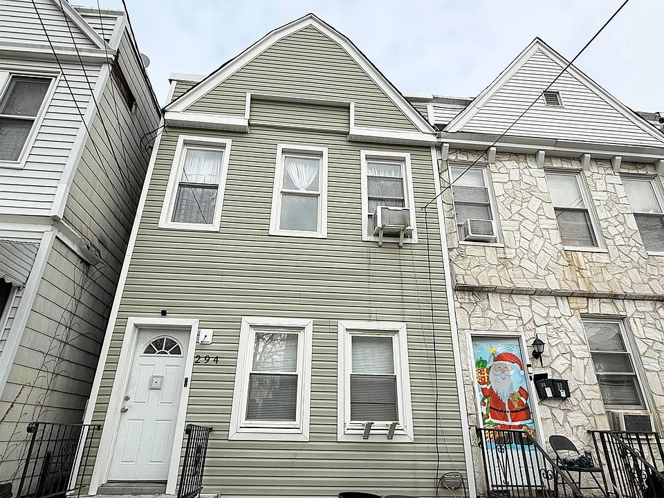 1st image of 294 Virginia Ave Floor 1