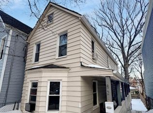 82 Palm St, Newark, NJ