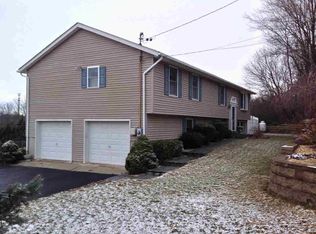 423 McGrath Blvd, Fishkill, NY 12524