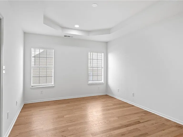 567 Winton Ter NE #A — Photo 12