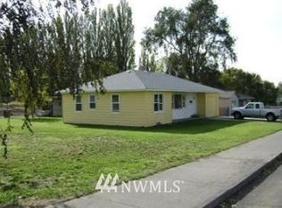 305 W 8th Ave, Warden, WA 98857