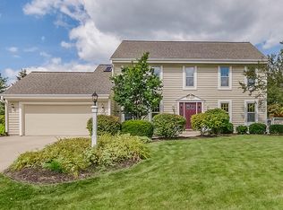 N68W14830 Prudence Dr, Menomonee Falls, WI 53051