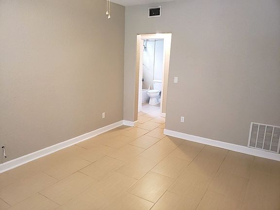 3rd image of 4211 W North A St APT 10