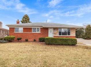 29718 Flanders Ave, Warren, MI