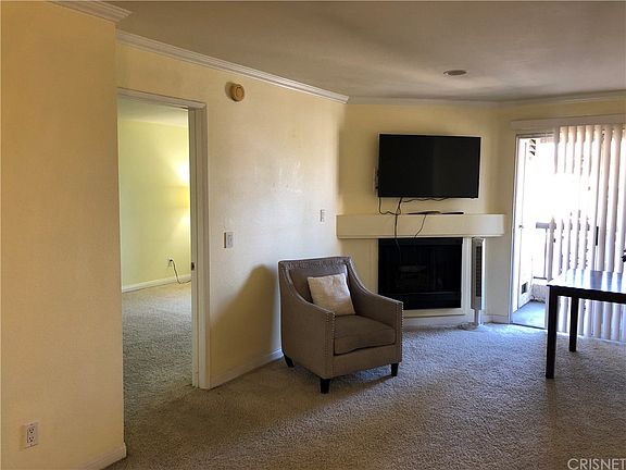 5th image of 5535 Canoga Ave APT 228