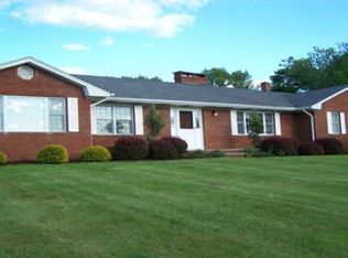 61 Primrose Rd, Hardwick, NJ 07825