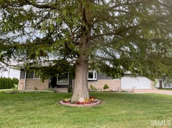 101 E Maple St, Fowler, IN 47944