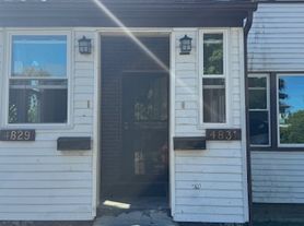 4829 Lakewood St, Detroit, MI