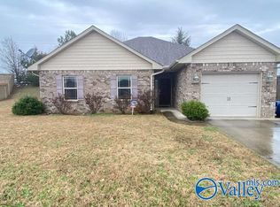 214 Fields Pond Dr, Madison, AL 35756