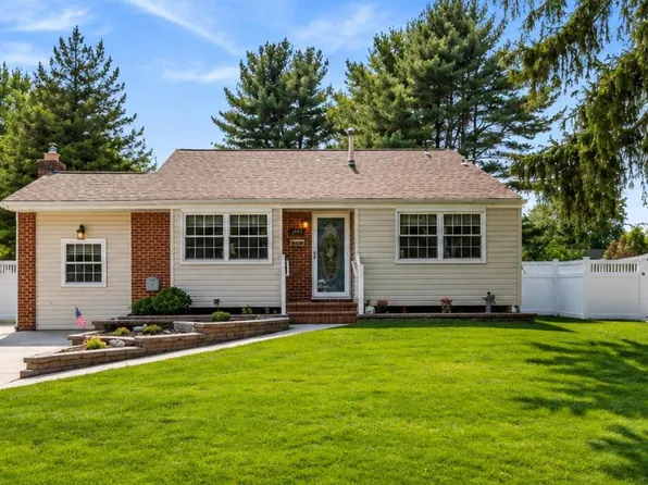 259 Jackson Rd, Mantua, NJ 08051