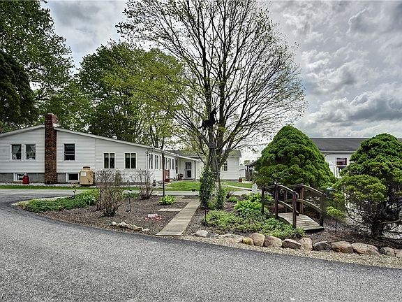 5th image of 2393 Kinsman Rd NW