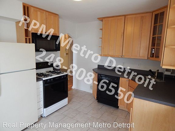 3rd image of 9718 Park Ave