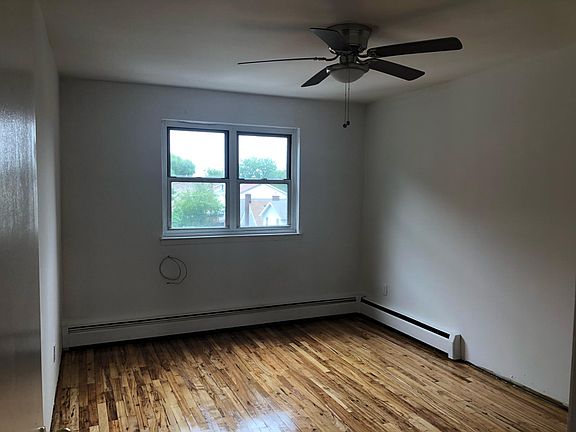 5th image of 2860 Bruckner Blvd #2