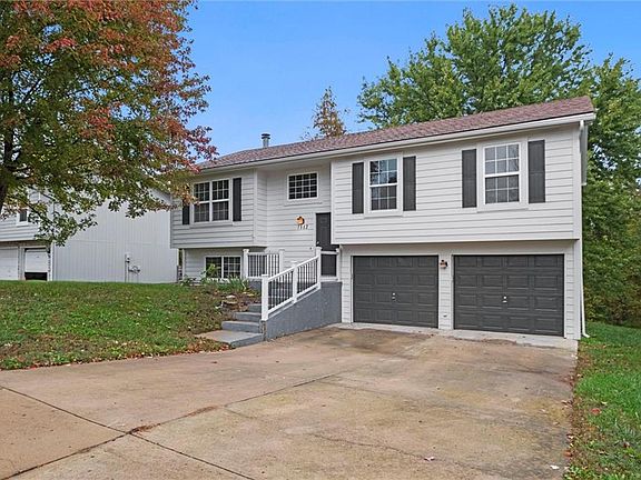 2nd image of 1882 Gates Dr W