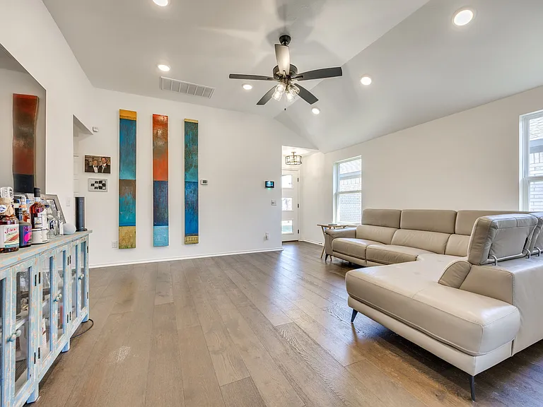 16128 Quiet Storm Dr — Photo 10
