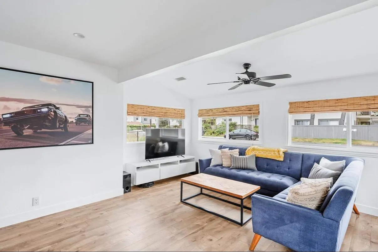 3 bed, 1100 sqft, $4,400 — Photo 4