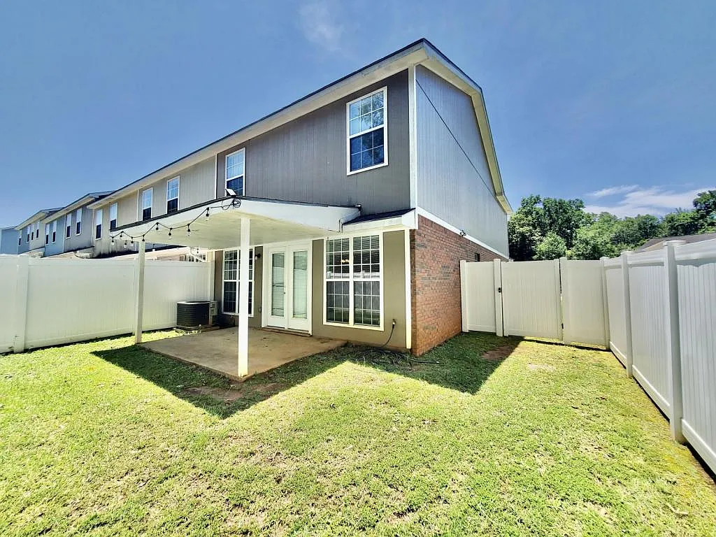 Building Photo - 184 N Springview Dr