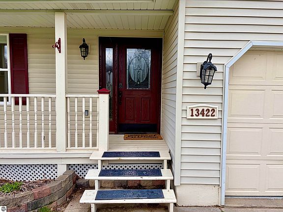 2nd image of 13422 Jennifer Dr