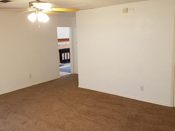 3rd image of 1205 White Lake Dr
