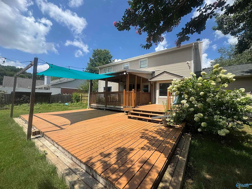 1st image of 915 Highland Dr