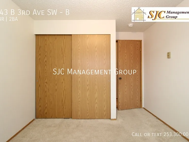 143 3rd Ave SW #B — Photo 9