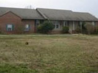 224 Dunk Blanton Rd, Tullahoma, TN 37388