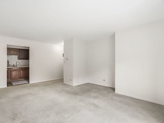 4th image of 705 W Central Rd APT B1