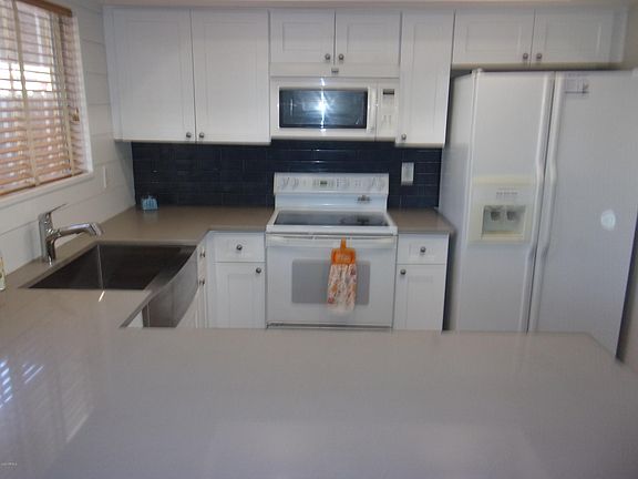 5th image of 1009 E Lodge Dr