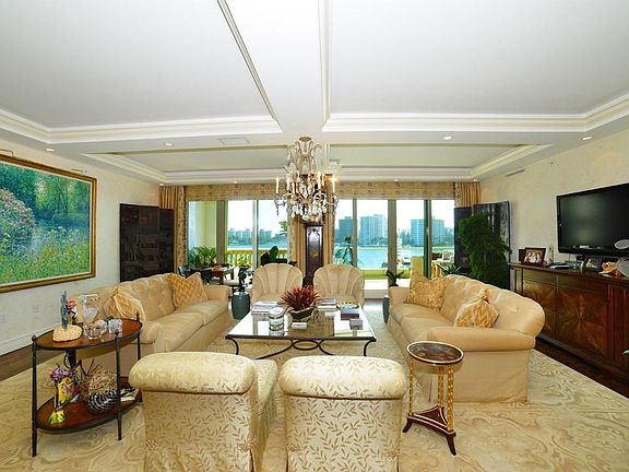 Home For Sale In Mizner Grand