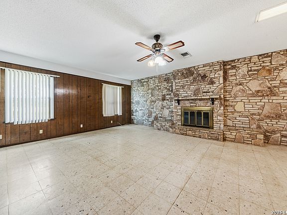 4th image of 11695 Blanchard