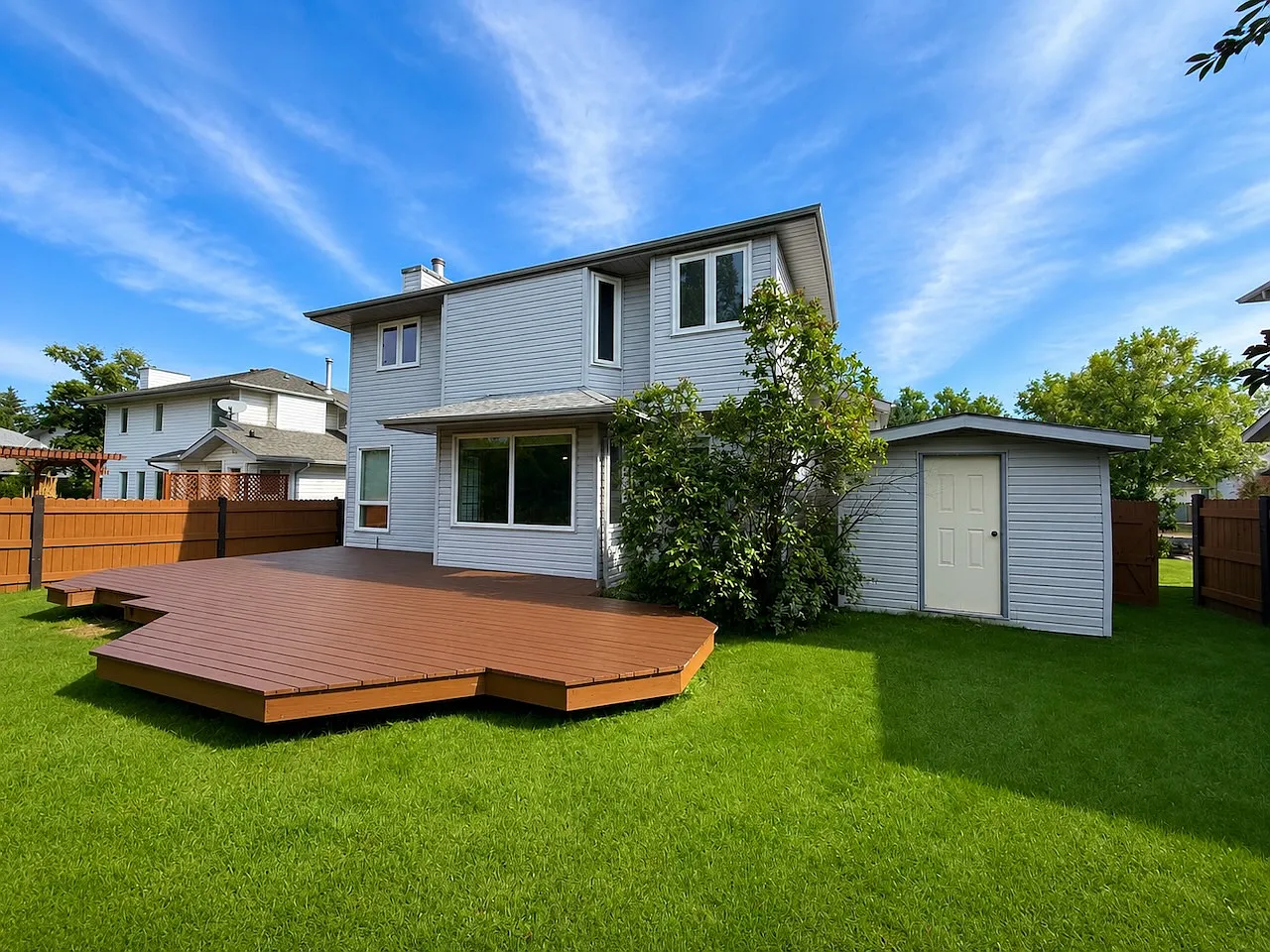 5 Bed 3.5 Bath Home For Rent Westpark Fort Saskatchewan — Photo 2