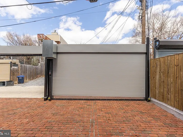733 Euclid St NW #101 — Photo 27