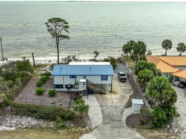 2714 Highway 98 W, Carrabelle, FL 32322