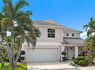 17 Commodore Pl, Palm Beach Gardens, FL 33418